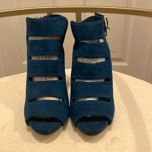 Gianni Bini teal/blue heels